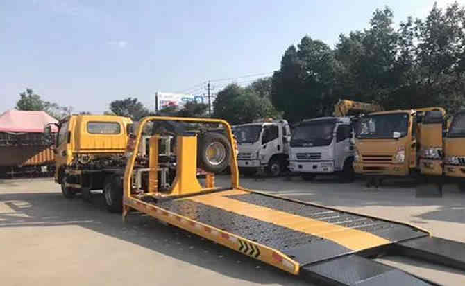 站前区汽车中途维修案例
